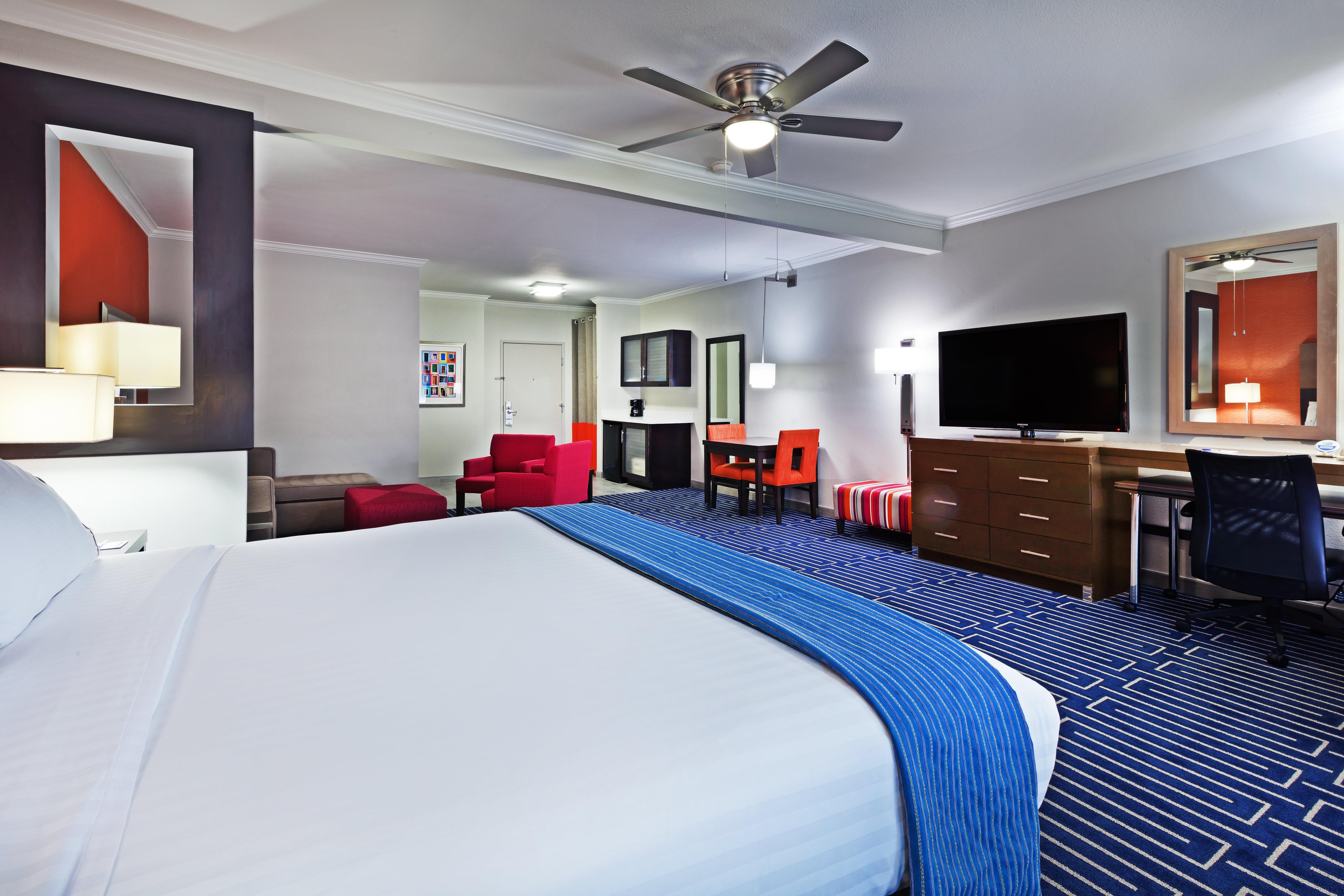 Holiday Inn Express & Suites Houston East By Ihg Exterior foto