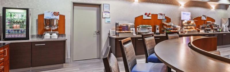 Holiday Inn Express & Suites Houston East By Ihg Exterior foto